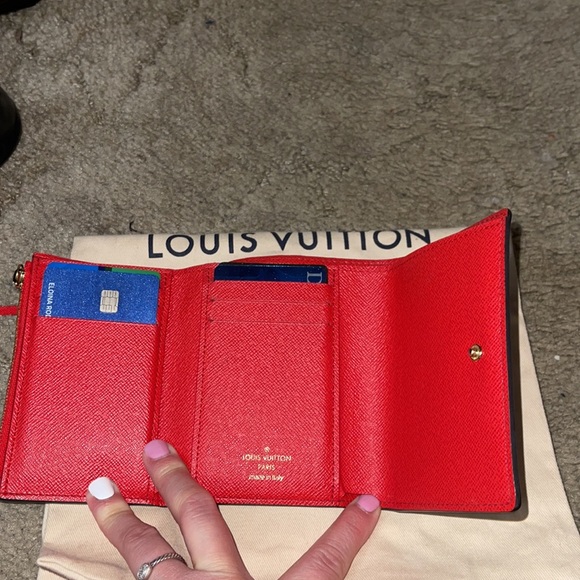 Limited Edition Louis Vuitton Wallet. - Picture 6 of 9